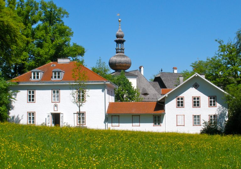 Sommerfrische am Traunsee, MarieTheres Arnbom over “Die